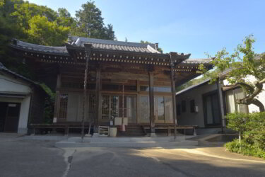 俄山弘法大師堂（広島県福山市）で名水・弘法の水を汲んできました。